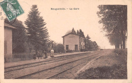 BOUGUENAIS (Loire-Atlantique) - La Gare - Voie Ferrée - Voyagé 1908 (2 Scans) Pierre Duteil 106 Route De Flandres Pantin - Bouguenais