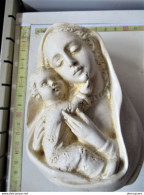 LADE 59 -10-5- Notre Dame  Avec Enfant - Onze Lieve Vrouw Met Kind - Plâtre