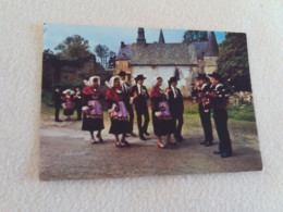 BELLE CARTE..FOLKLORE DE  BRETAGNE.."GROUPE FOLKLORIQUE DE CHATEAUGIRON..AU CHATEAU DU BOIS ORCAN..LE BAL D'ERQUY".. - Châteaugiron