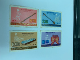 Taiwan Stamp Earlier-musical Instruments Yellow Gum - Unused Stamps