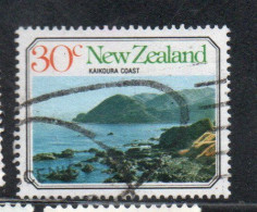 NEW ZEALAND NUOVA ZELANDA 1977 SEASCAPES AND BEACH SCENES KAIKOURA COAST 30c USED USATO OBLITERE' - Usati