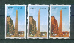 EGYPT / 2002 / RAMESES II OBELISK ; LUXOR / 3 DIFFERENT ISSUES / EGYPTOLOGY / ARCHEOLOGY / EGYPT ANTIQUITY / MNH - Unused Stamps