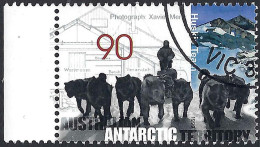 AUSTRALIAN ANTARCTIC TERRITORY (AAT) 1999 QEII 90c Multicoloured, Mawson's-Huskies & Hut SG128 FU With Side Gutter - Usados