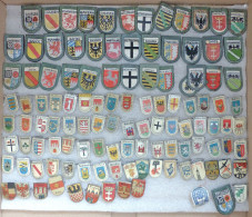 WHW WK II Lot Mit über 100 Abzeichen Hauptsächlich Wappen - Weltkrieg 1939-45