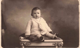 ENFANTS - PORTRAIT - Portrait D'un Bébé - Carte Postale Ancienne - Ritratti