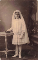 ENFANT- Portrait - Portrait D'un Enfant Communie - Carte Postale Ancienne - Ritratti