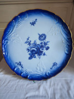 Tharaud Porcelaine  De Limoges Plat à Gâteau Bleu De Four Et Fleurs Dont Roses - Limoges (FRA)