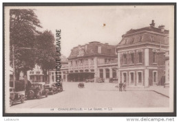 08--CHARLEVILLE --LA GARE---automobiles--animé--cpsm Pf - Charleville