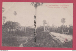 CAMBODGE---ANGKOR VAT----Chaussée Conduisant Au Temple - Cambodge