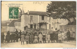 52 - PRAUTHOY - La Mairie Et Les Ecoles - Prauthoy