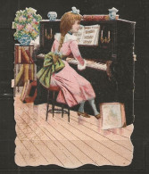 Découpis Gaufrée Jeune Fille Jouant Du Piano Année 1900 - Infantes