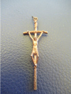 Petit Crucifix Stylisé / Pour Chaînette /Bronze / Très Original / Fabricant ? / Vers 1950 -1970      BIJ174 - Altri & Non Classificati