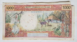 BILLET DE BANQUE - FRANCE - NOUVELLE CALEDONIE - NOUMEA - P.64a -1000 FRANCS - POLYNESIENNE - NATURE - ANIMAUX - EGLISE - Nouméa (Neukaledonien 1873-1985)