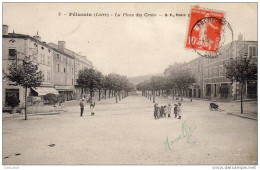 CPA 42 PELUSSIN La Place Des Croix - Pelussin