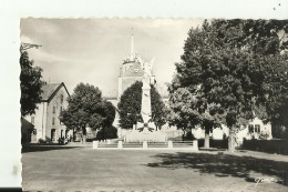 Boege La Place De L Eglise - Boëge