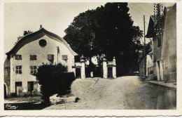 11274 - Savoie - LA MOTTE SERVOLEX :  ENTREE DU PENSIONNAT - (de Cette Vue,il Ne Reste Plus Que Le Portail D'entrée ) - La Motte Servolex