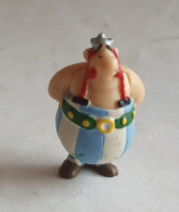 FIGURINE PUBLICITAIRE ASTERIX BRIDELIX PLASTOY 1999 OBELIX VARIANTE BRAIES BLEUES CIEL - Asterix & Obelix