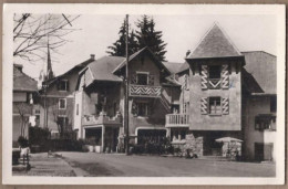 CPSM 74 - THORENS GLIERES - Hôtel Du Commerce - TB PLAN Devanture Façade CENTRE VILLAGE - Petite Animation Terrasse - Thorens-Glières