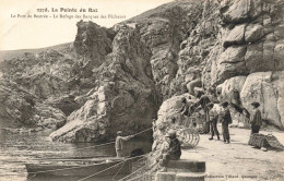 FRANCE -  La Pointe Du Raz - Le Port De Bestrée - Le Refuge Des Barques Des Pêcheurs - Carte Postale Ancienne - La Pointe Du Raz