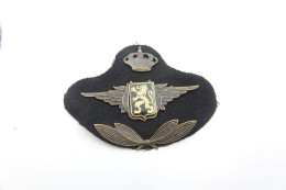 Militaria - INSIGNIA : Cap Badge Kepie : Luchtmacht Vrijwilligers - PG AVI VTP - België Belgium - Otros & Sin Clasificación