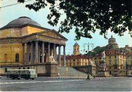 22717 " TORINO-CHIESA DELLA GRAN MADRE DI DIO E MONTE DEI CAPUCCINI "  PULLMAN-VERA FOTO-CART.POST. NON SPED. - Kirchen