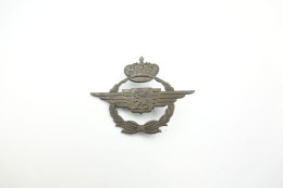 Militaria - INSIGNIA : Cap Badge Kepie : Luchtmacht Korporaal - PG AVI VTP - België Belgium - Andere & Zonder Classificatie