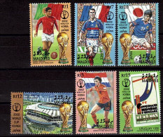 MALDIVES  N° 3207/12  * *  ( Cote 17.50e )  Cup 2002   Football  Soccer Fussball - 2002 – Corea Del Sud / Giappone