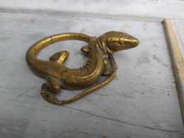 Sculpture Lézard Presse Papier Bronze Doré - Paper-weights