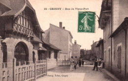 Grigny (Seine-et-Oise) La Rue Du Vieux Port - Edition Pouig, Tabac - Carte N° 32 - Grigny
