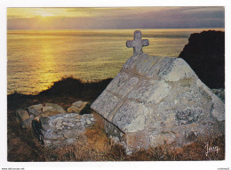 29 Coucher De Soleil Fontaine SAINT THEY Pointe Du VAN En 1983 Vers La Pointe Du Raz Plogoff - Plogoff