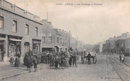 ANZIN (Nord) - Le Passage à Niveau - Voie Ferrée Du Tramway - Voyagé 1906 (2 Scans) - Anzin