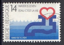 BELGIUM 2416,used,falc Hinged - Water