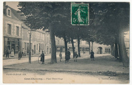 CPA - COUR-CHEVERNY (Loir Et Cher) - Place Victor Hugo - Cheverny