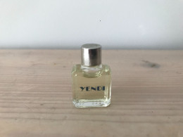 Yendi EDT 2 Ml - Miniaturas Mujer (sin Caja)