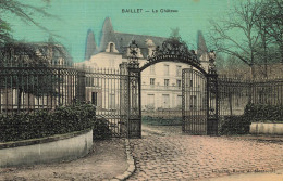 Baillet * Vue Sur La Grille Du Château - Baillet-en-France