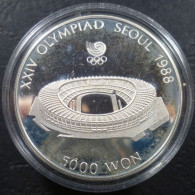 Corea Del Sud - 5.000 Won 1987 - Olimpiadi - Stadio Olimpico - KM# 60 - Korea (Süd-)