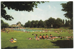 Le Solarium D'Evere - 121 Rue De Genève (Place Meiser) - Evere