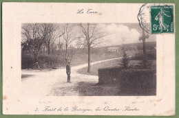 CPA Vue Rare - TARN - FORET DE LA GRÉSIGNE - LES QUATRE ROUTES - Petite Animation, Calvaire - Other & Unclassified