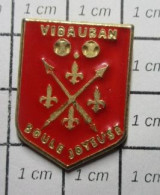 311B Pin's Pins / Beau Et Rare / SPORTS / PETANQUE CLUB LA BOULE JOYEUSE DE VIDAUBAN - Pétanque
