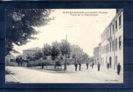 69. Saint Symphorien Sur Coise. Place De La République - Saint-Symphorien-sur-Coise