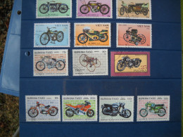 T 261 Lot De Timbres  MOTOCYCLETTE MOTOS Motocyclettes Cyclomoteurs  (17 Timbres) - Motorbikes