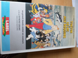 TINTIN ET  LE LAC AUX REQUINS - Cartoons