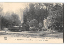 CPA 95 Nesles La Vallée Arrêt Du Train Tramway - Nesles-la-Vallée