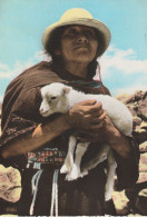 RARE. Cspm 10x15. BOLIVIE. Femme Indienne De La Tribu De NIUKI (tenant Un Agneau) - Bolivië