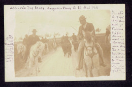 CPA 30 - AIGUES VIVES - CARTE PHOTO - ARRIVEE DES TOROS - 10 MAI 1903 - Aigues-Vives