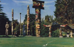 Canada PPC Victoria B.C. Indian Totem Poles, Thunderbird Park Slogan 'Pray For Peace' LOS ANGELES 1957 SØBORG Denmark - Victoria