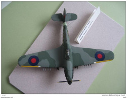 Maquette Plastique  " Avion Militaire HURRICANE MK1 - RAF "  - Montée  éch : 72ème - Détaillée Et Complète.TB. - Airplanes