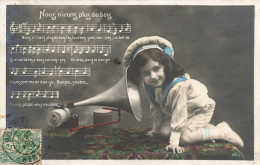 ENFANTS - Portraits - Petite Fille écoutant De La Musique - Nous N'irons Plus Au Bois - Carte Postale Ancienne - Ritratti