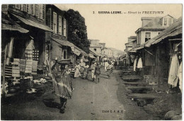 SIERRA LEONE  STREET IN FREETOWN - Sierra Leone