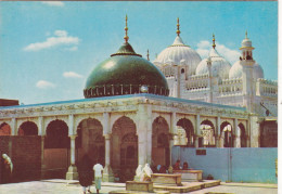 PAKISTAN. LAHORE.  TOMB OF HAZRAT ALI HAJVERI. DATA GANJ BAKHSH . - Pakistan